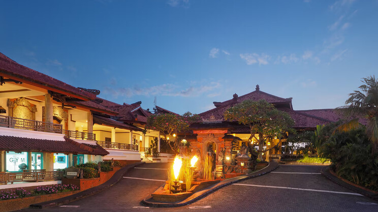 Sol Beach House Bali Benoa